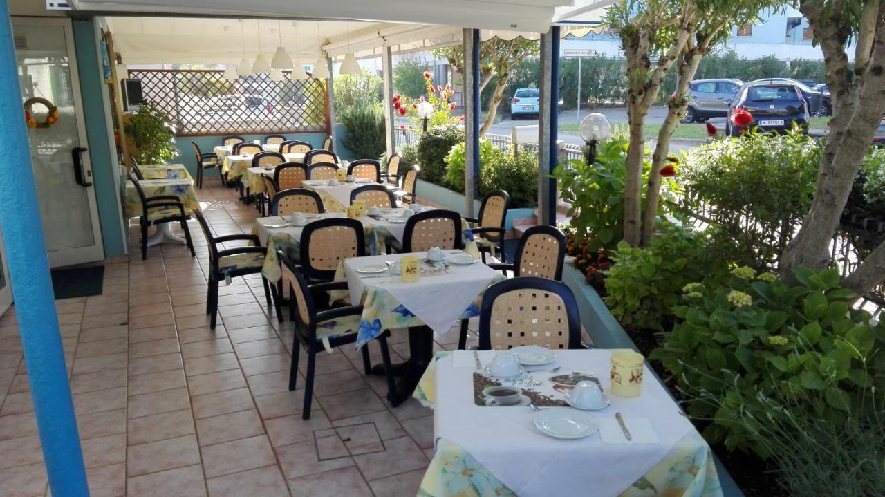 Albergo Elena Garni Caorle Zewnętrze zdjęcie